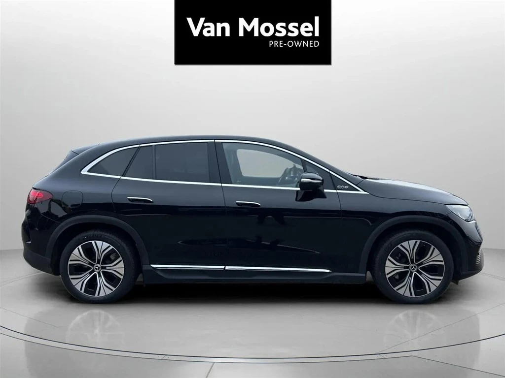 Mercedes-Benz-EQE-image-5