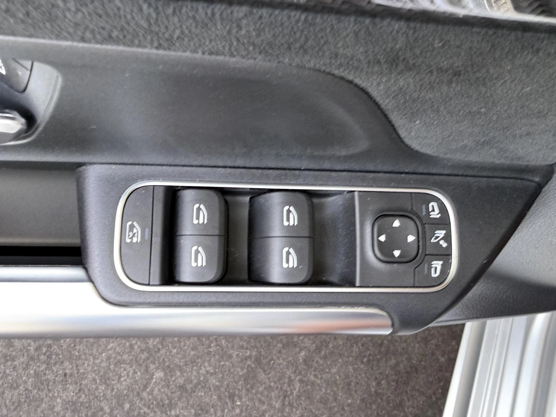 Mercedes-Benz-B-Klasse-image-27