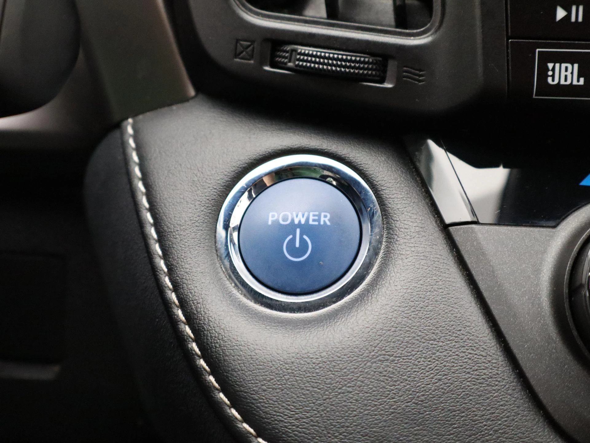Toyota-RAV4-image-17