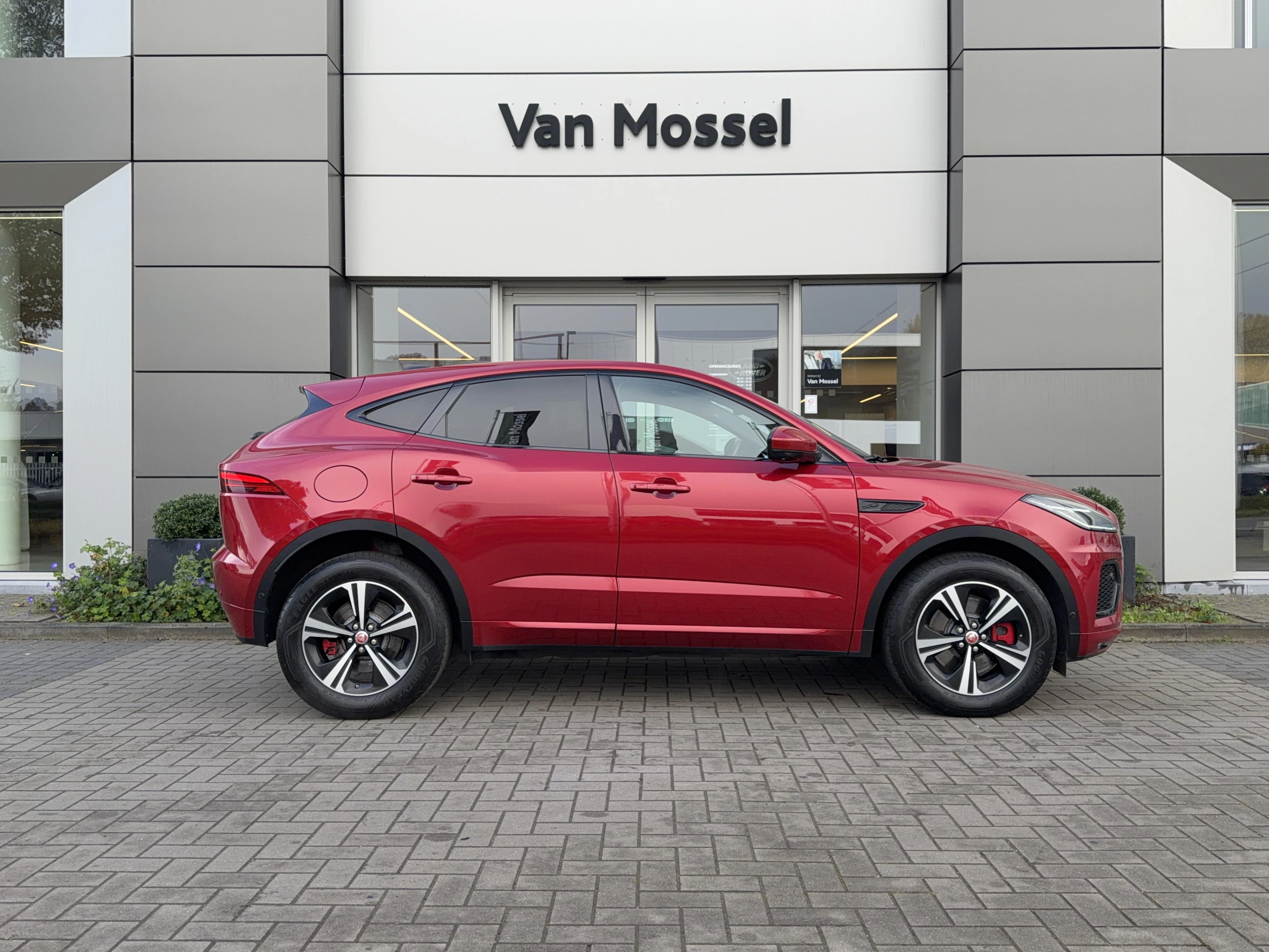 Jaguar-E-PACE-image-2