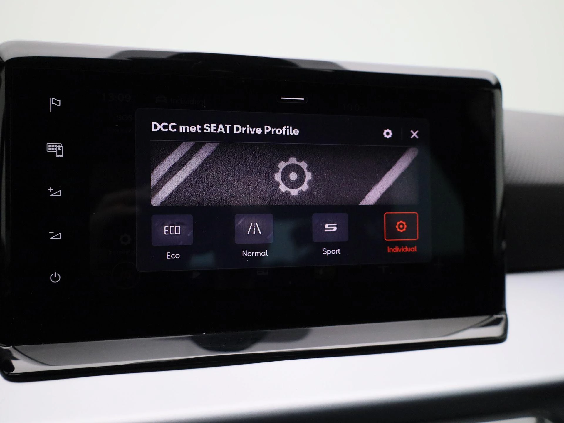 SEAT-Arona-image-22