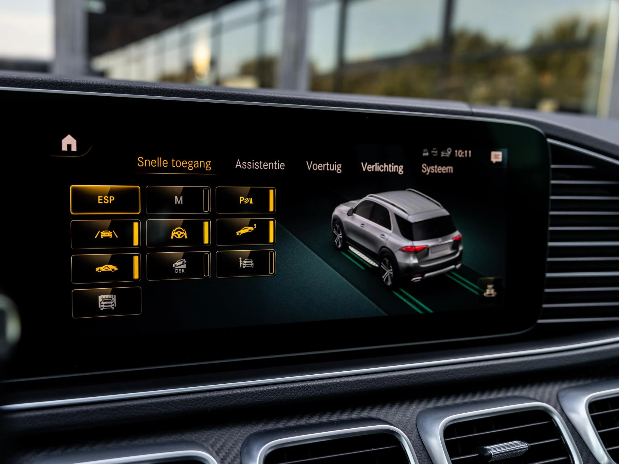Mercedes-Benz-GLE-image-26