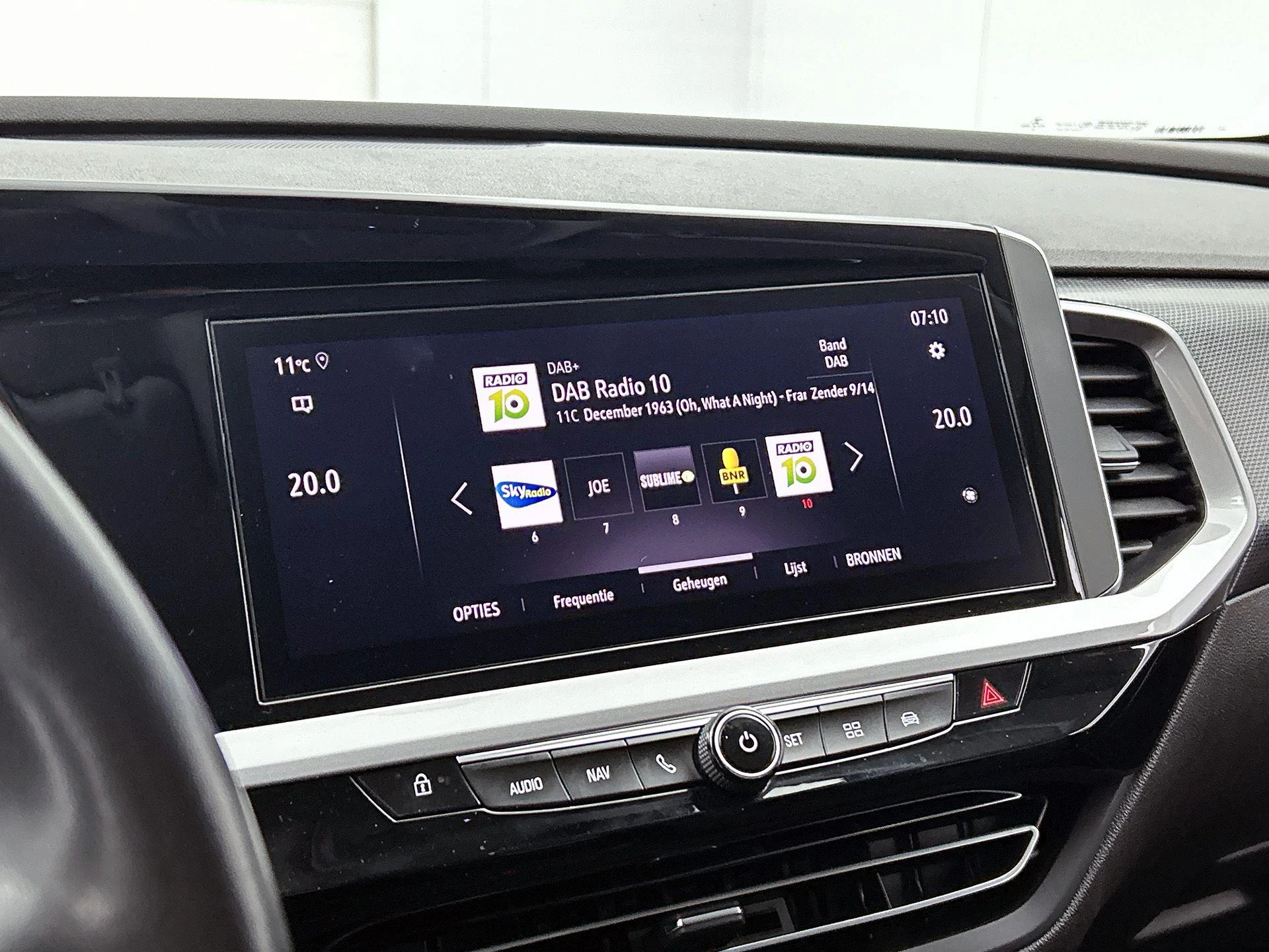 Opel-Grandland-image-6