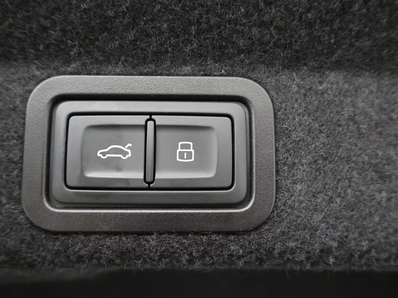 Audi-A6-image-9