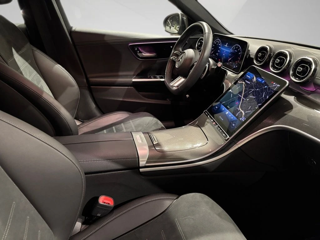Mercedes-Benz-C-Klasse 300-image-15