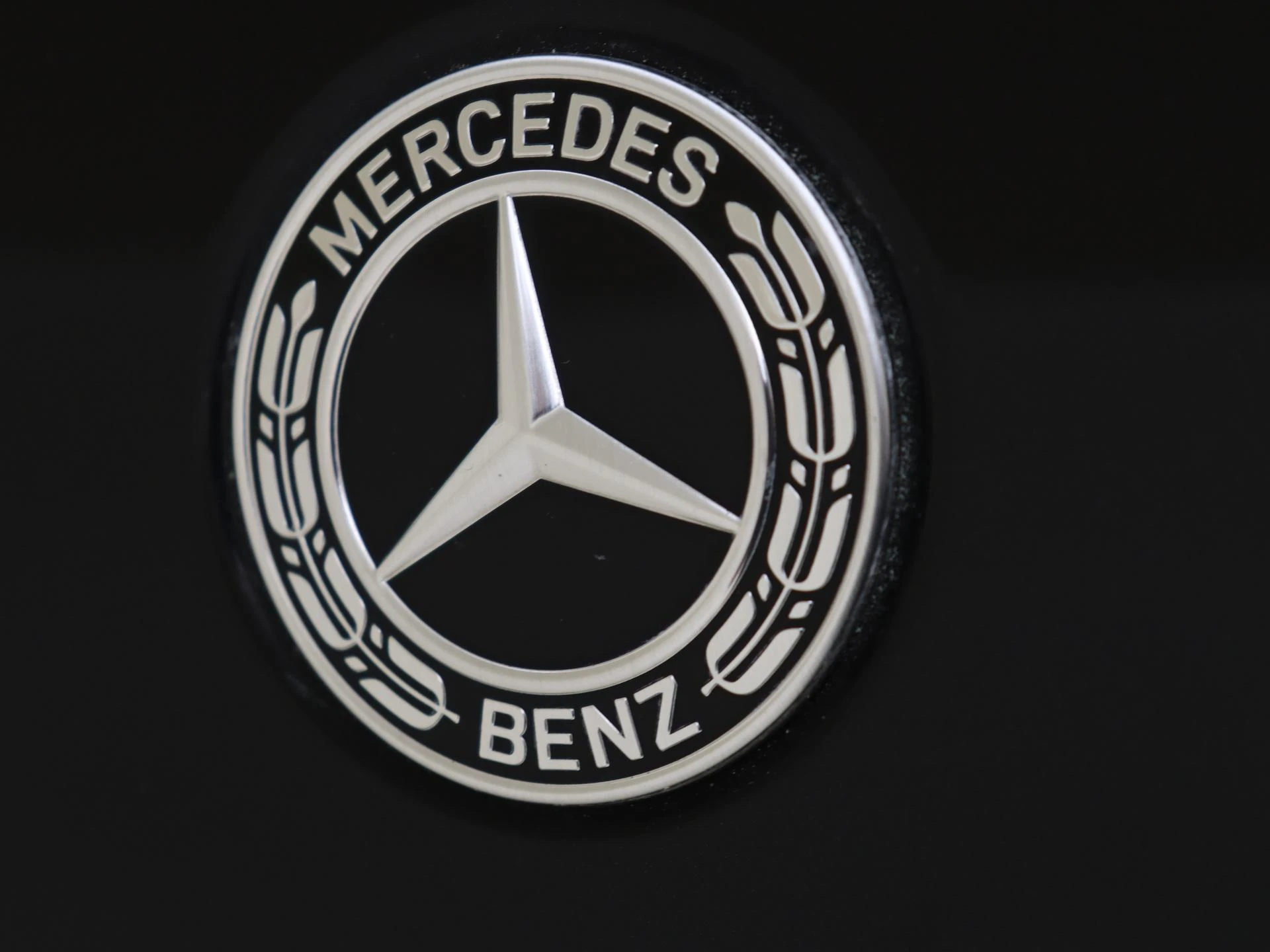 Mercedes-Benz-GLE-image-30