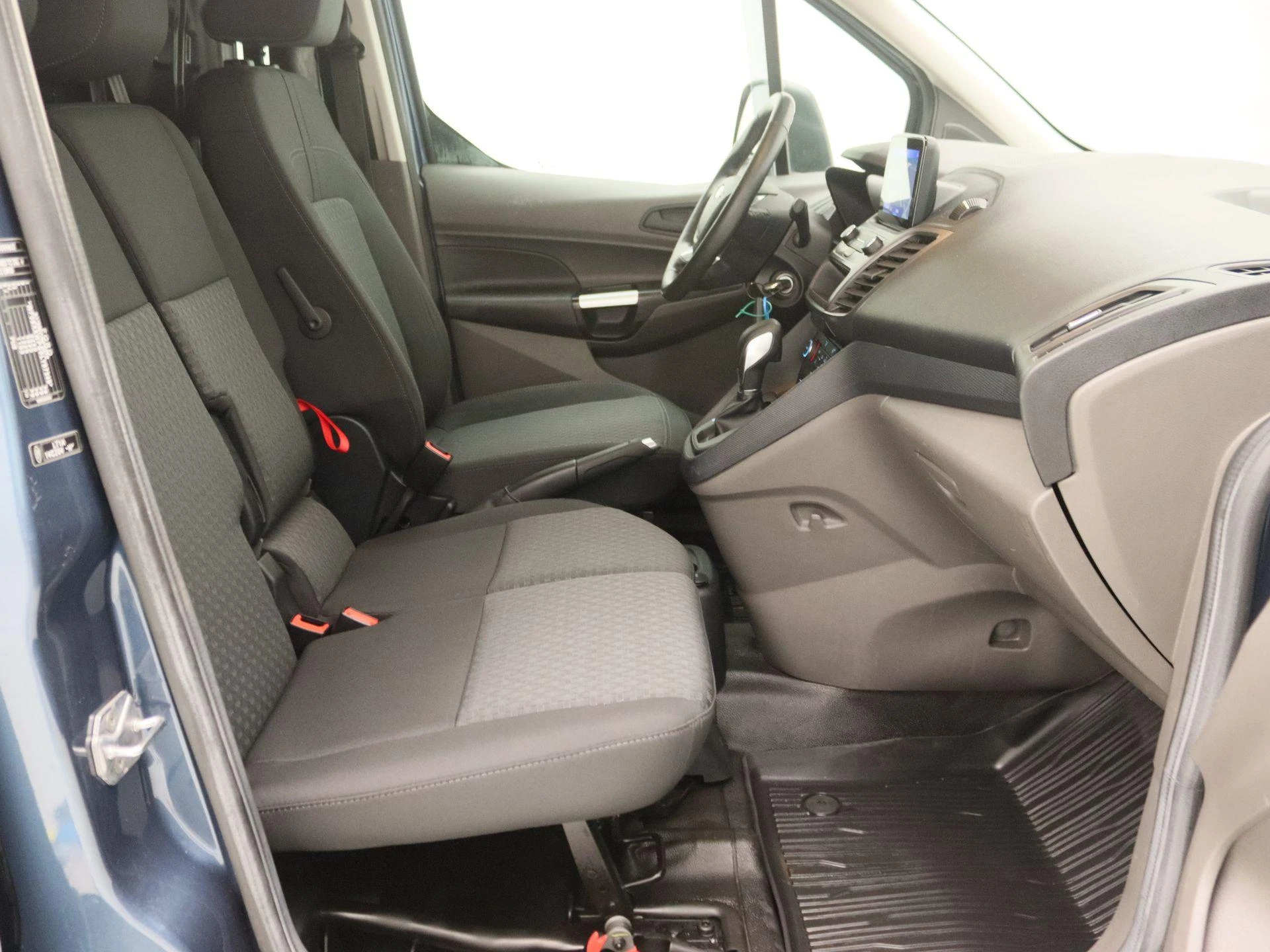 Ford-Transit Connect-image-22
