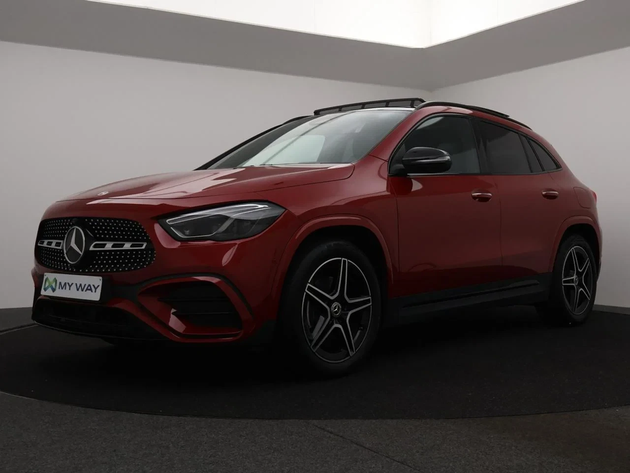 Mercedes-Benz-GLA-image-0