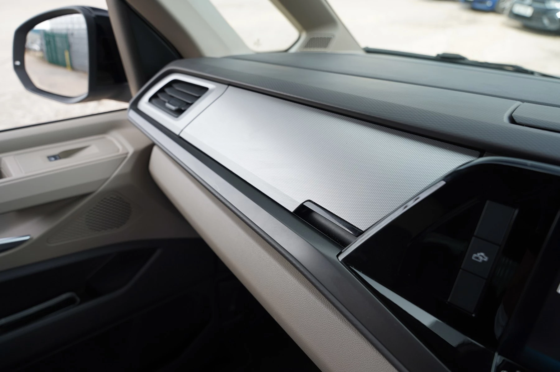 Volkswagen-California-image-55
