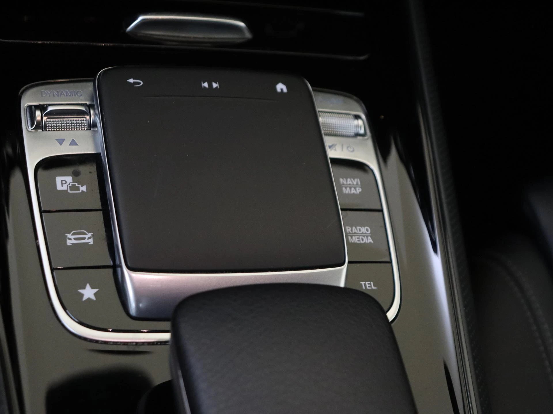 Mercedes-Benz-B-Klasse-image-19