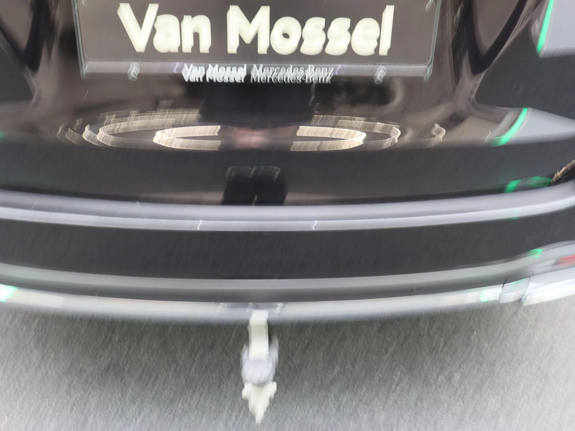 Mercedes-Benz GLE 300 d 4MATIC AMG LINE + AIRMATIC + TREKHAAK 3.5 TON + BURMESTER + PANO +