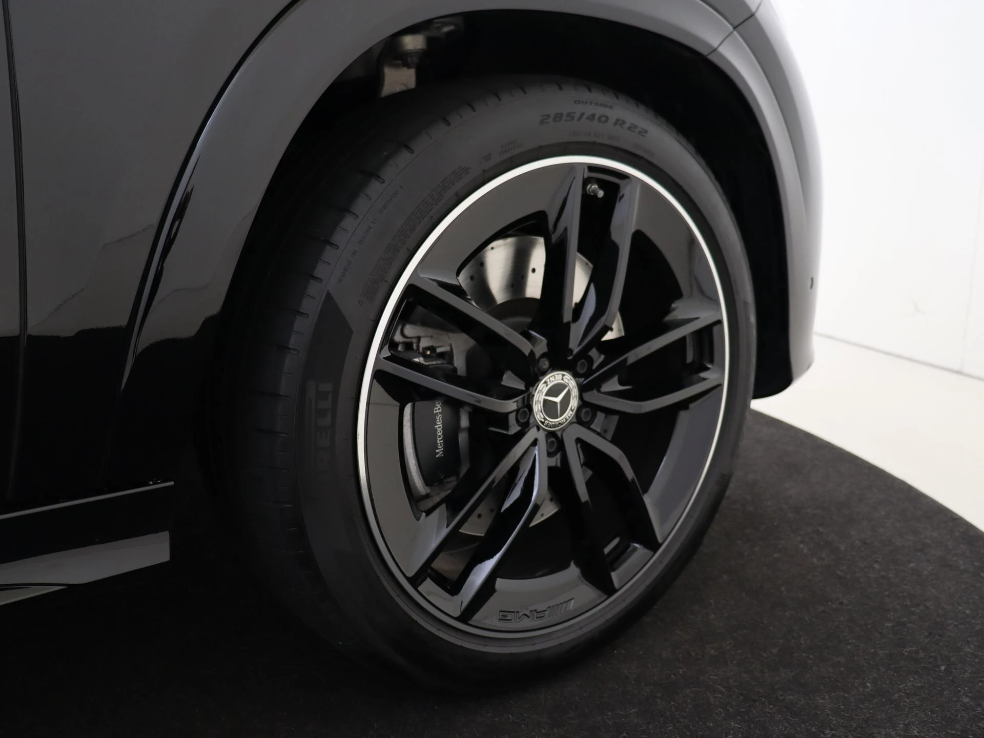 Mercedes-Benz-GLE-image-32