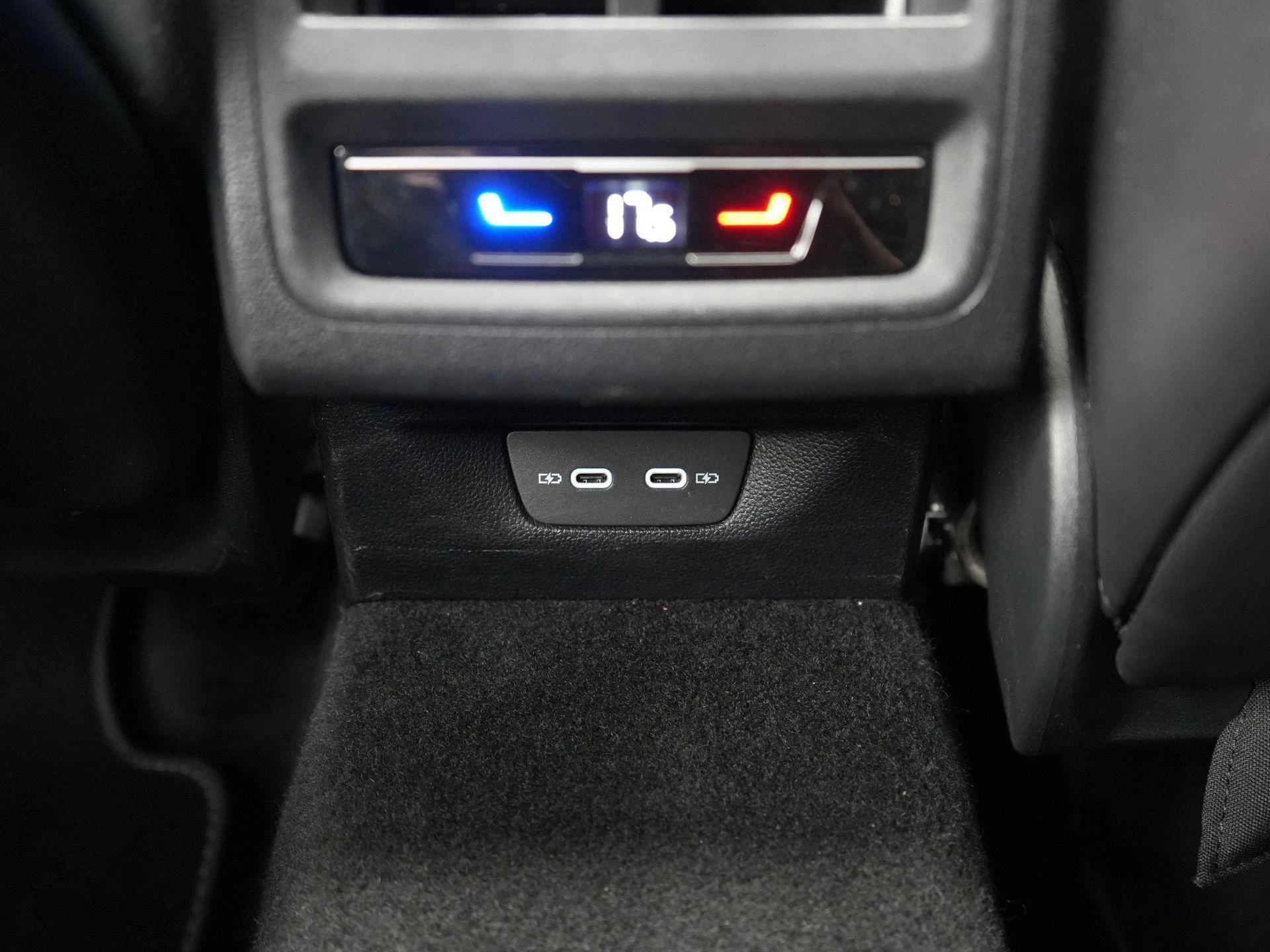 Volkswagen-Golf-image-41