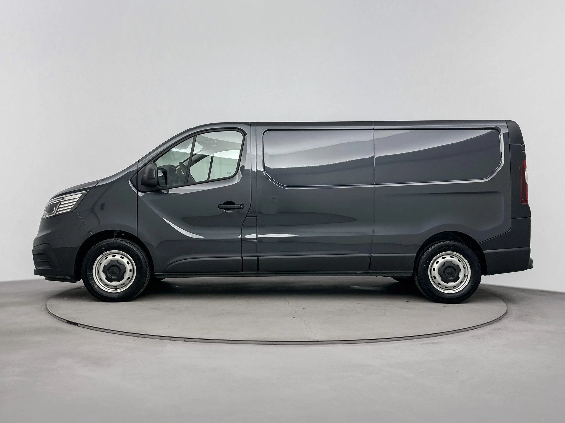 Renault-Trafic-image-1