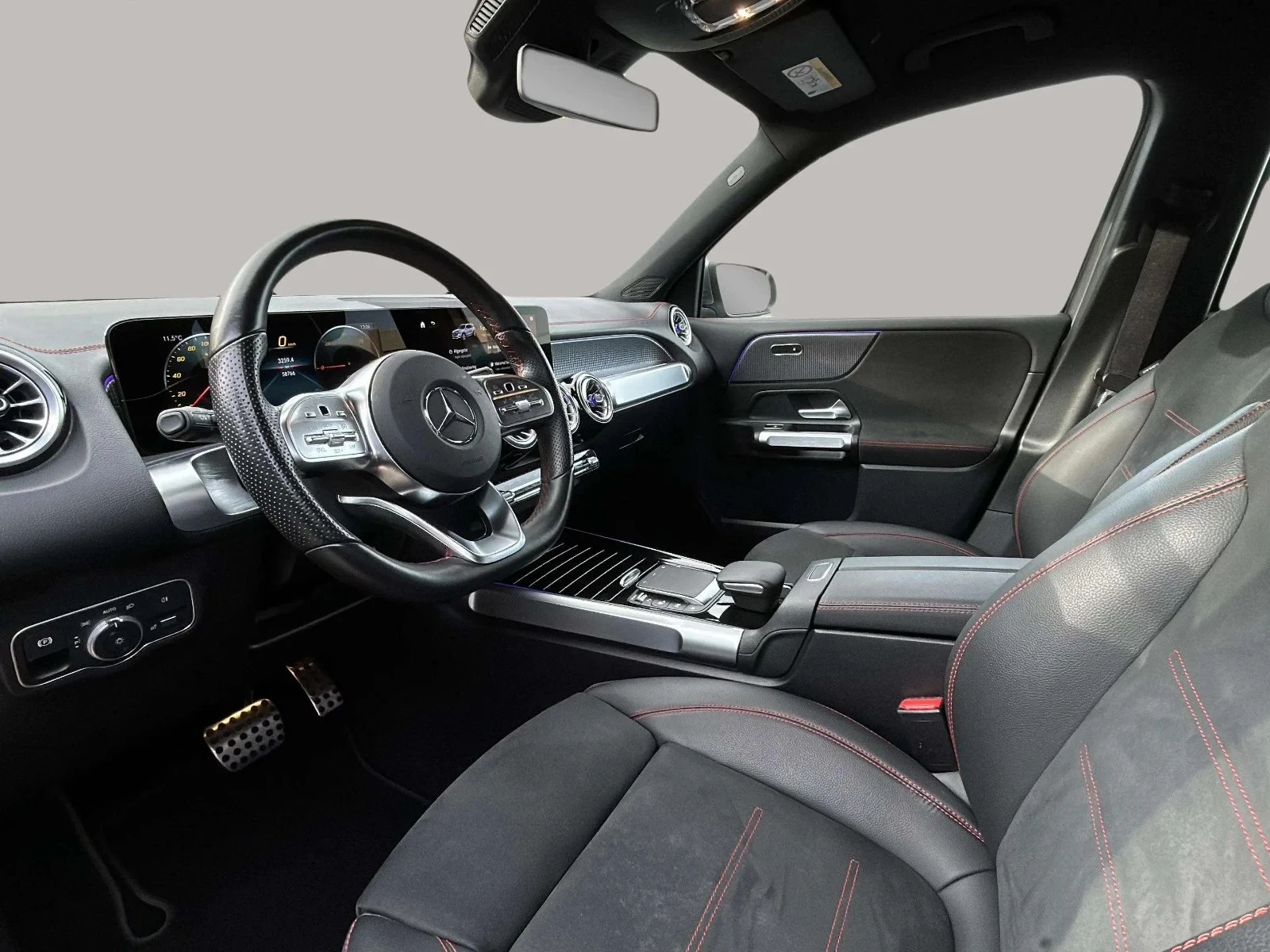 Mercedes-Benz-EQB-image-9