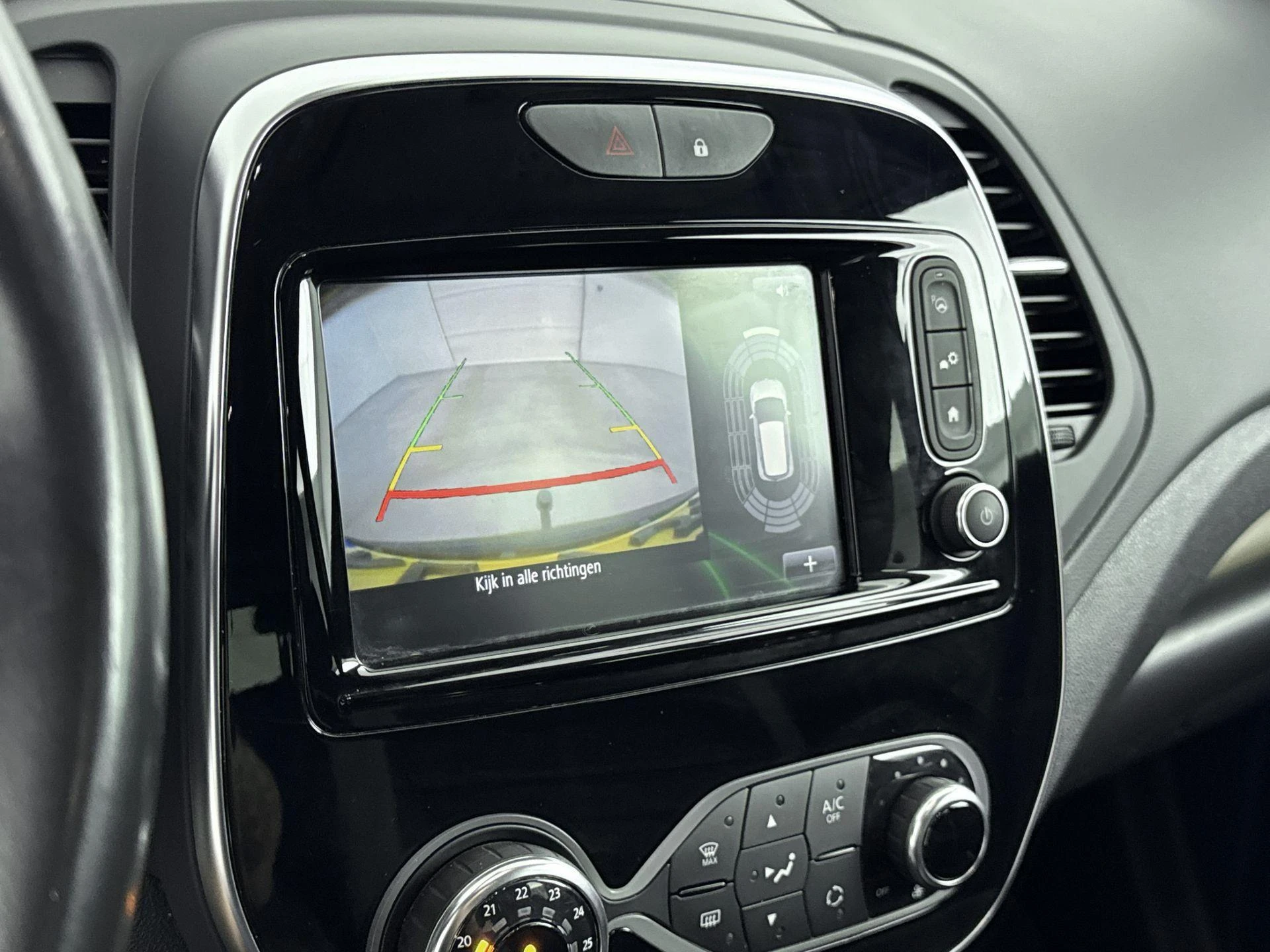 Renault-Captur-image-10