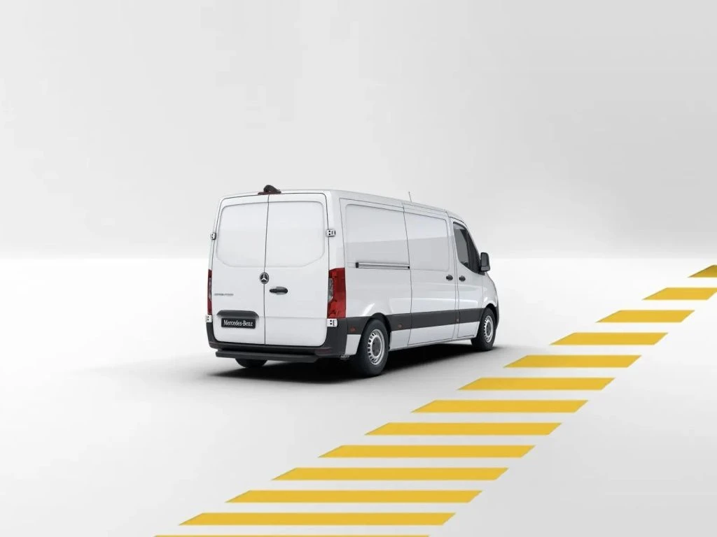 Mercedes-Benz-Sprinter 215-image-6