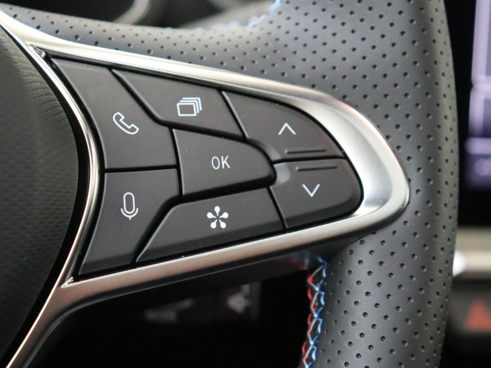 Renault-Captur-image-17