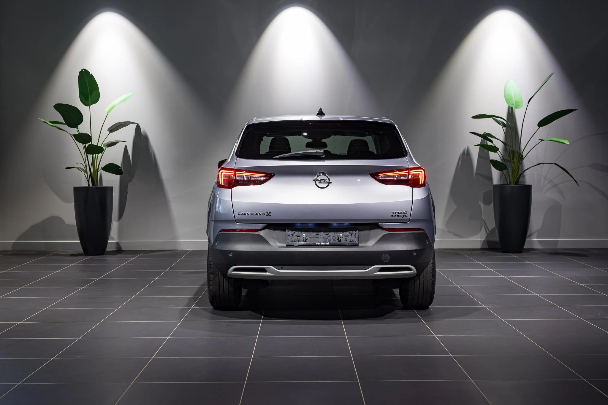 Opel-Grandland X-image-4