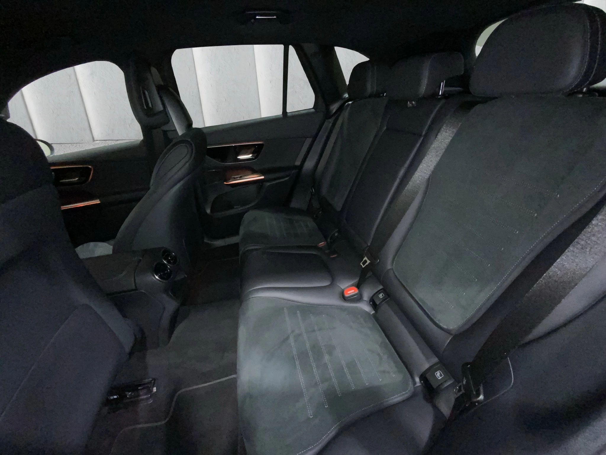 Mercedes-Benz-GLC-image-9