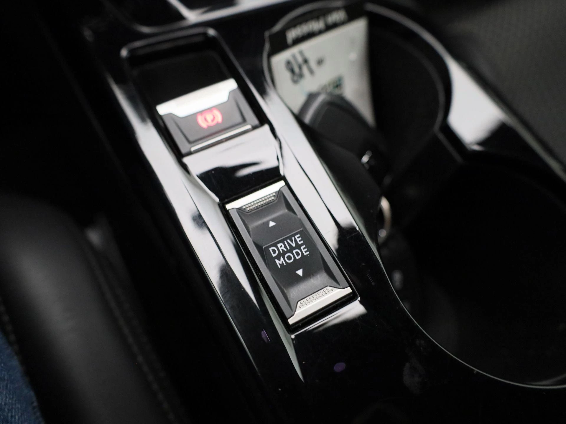 Peugeot e-2008 EV GT 50 kWh