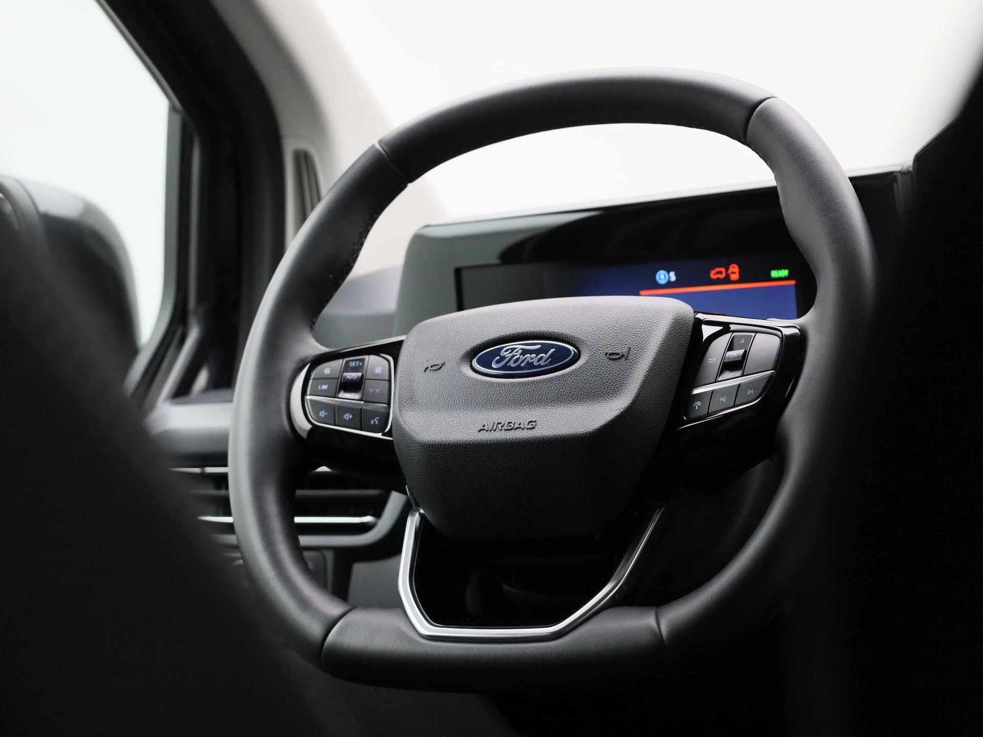 Ford Transit Custom 340 2.5 PHEV L2H1 Limited