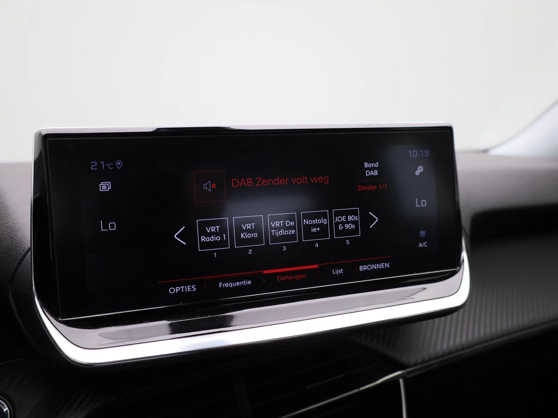 Peugeot 2008 1.2 Puretech 96kW S&S EAT8 Allure