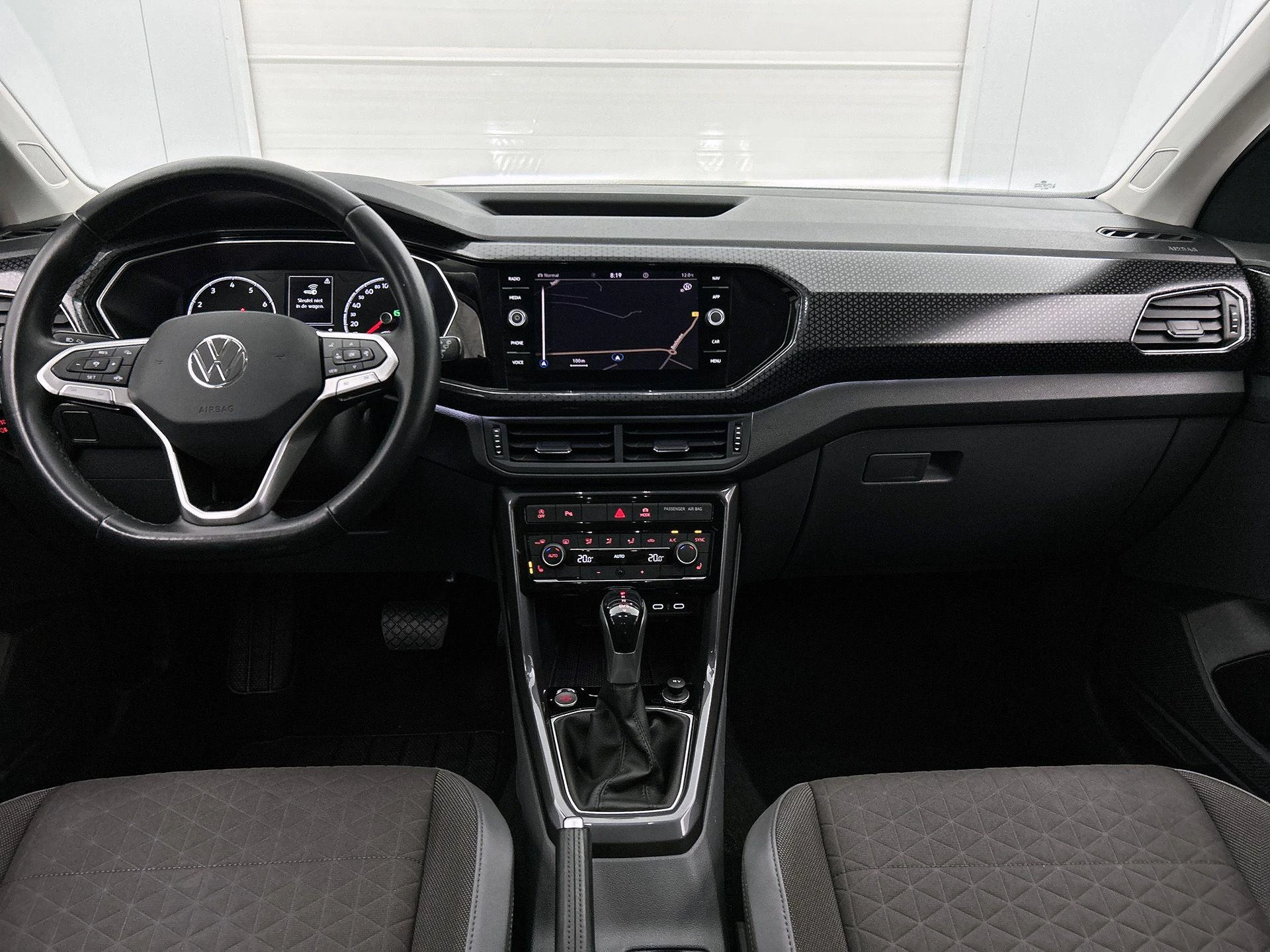 Volkswagen-T-Cross-image-21