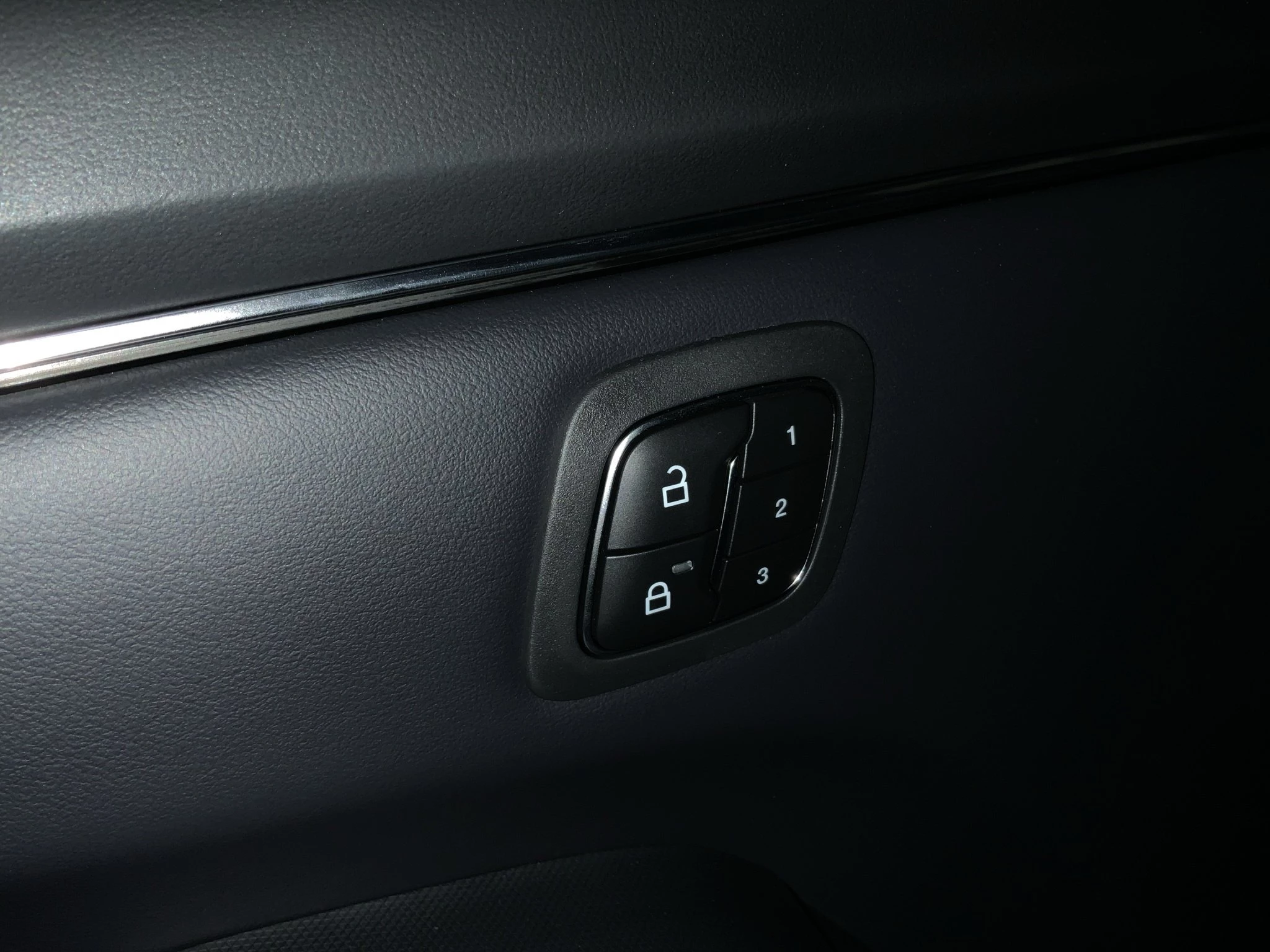 Ford-Mustang Mach-E-image-23