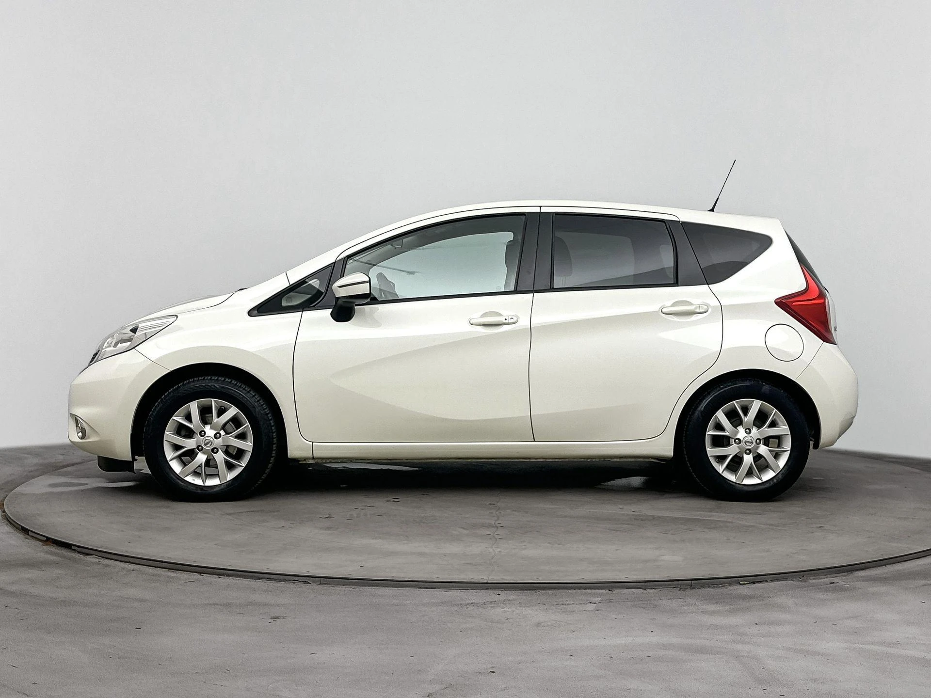 Nissan-Note-image-1