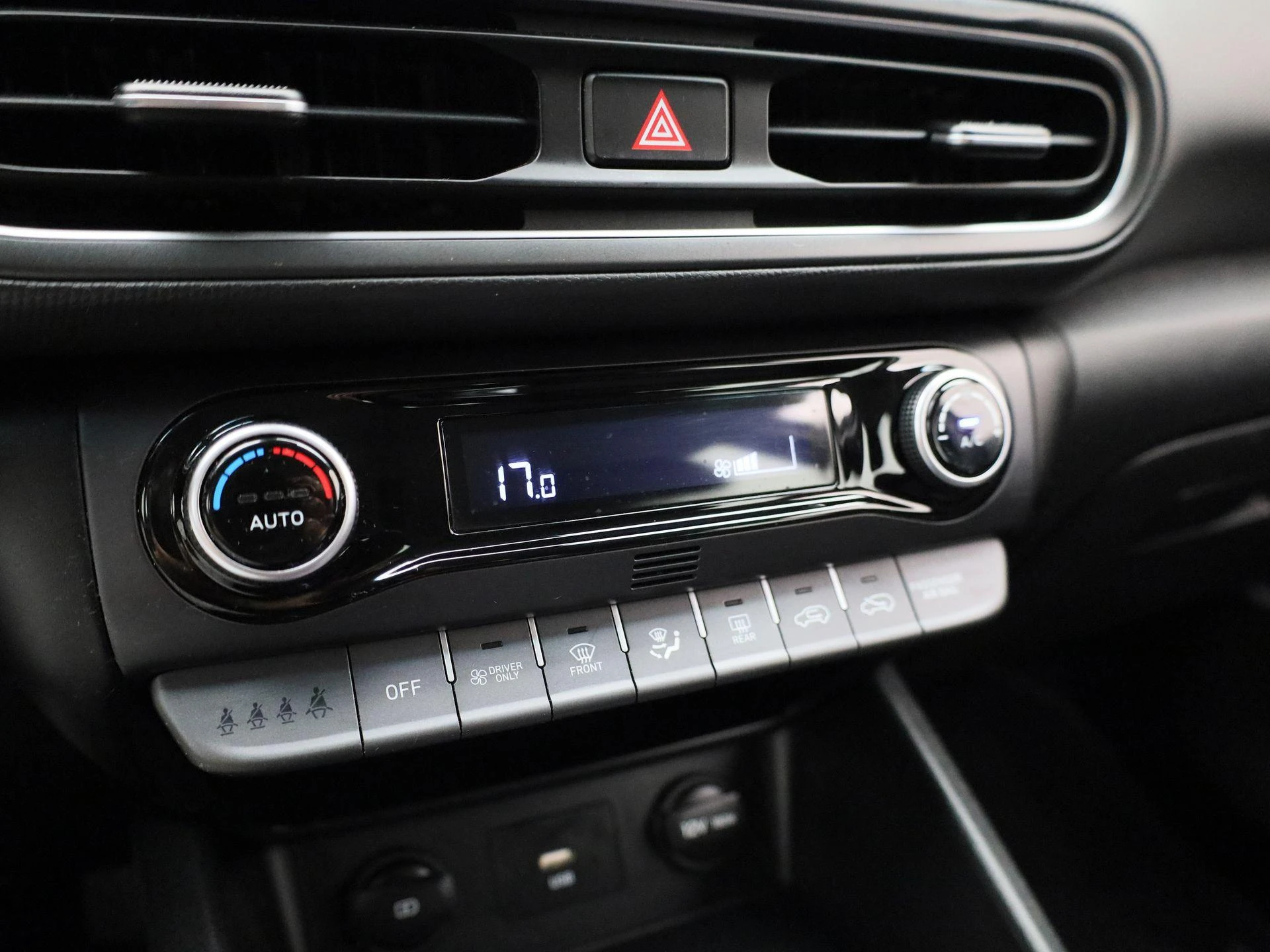 Hyundai-Kona-image-28