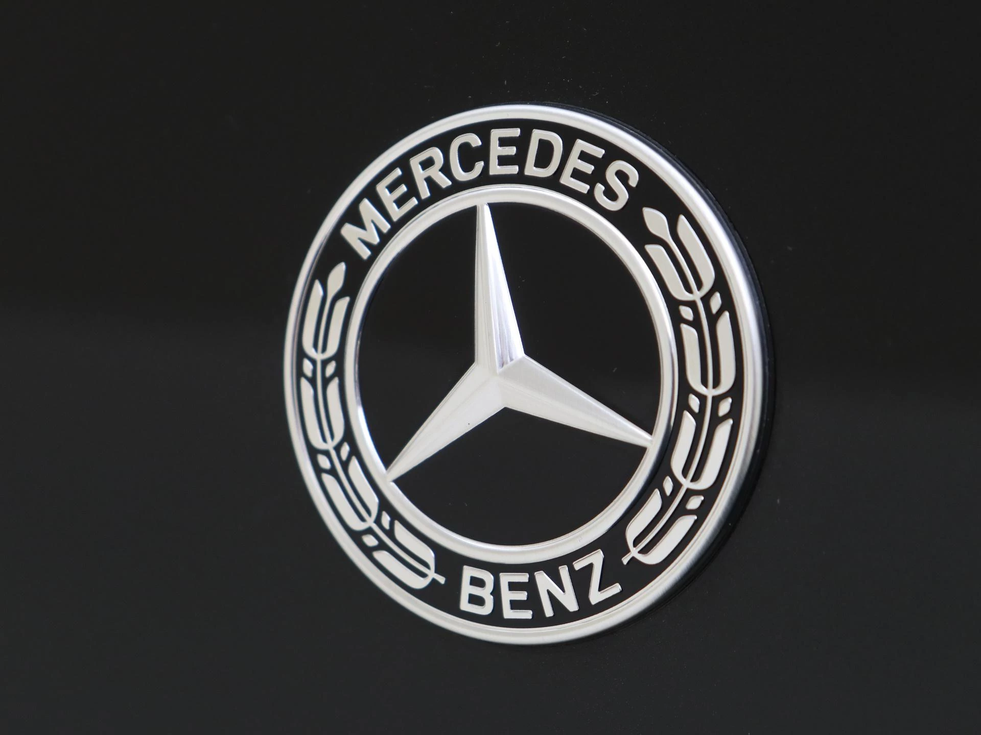 Mercedes-Benz-E-Klasse-image-28