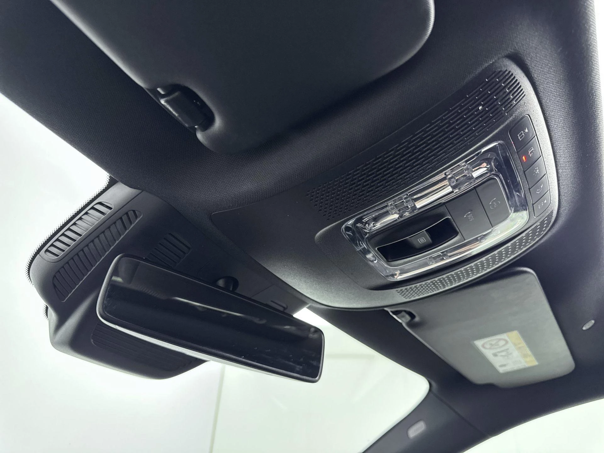 Mercedes-Benz-A-Klasse-image-9