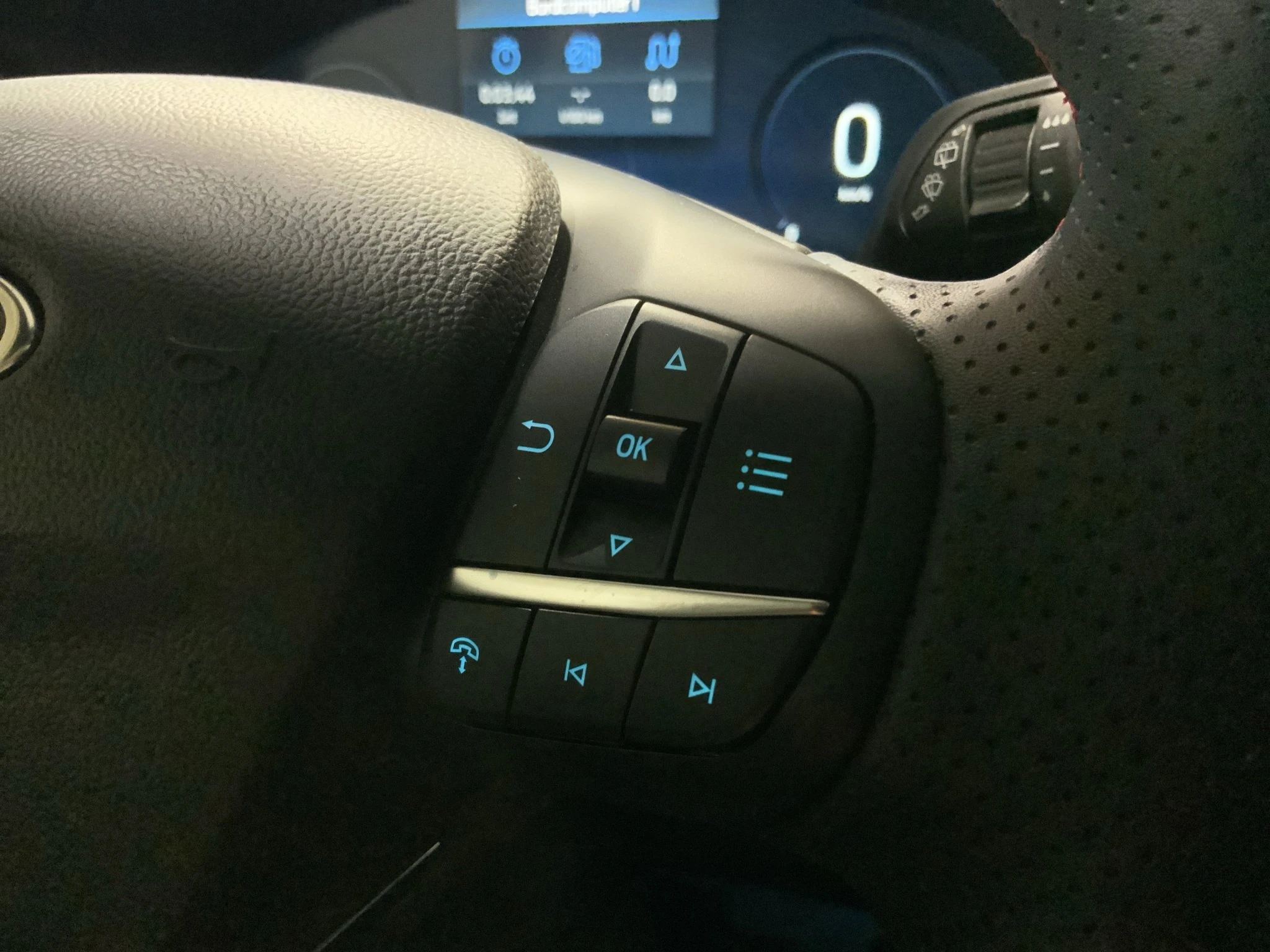 Ford-Kuga-image-18