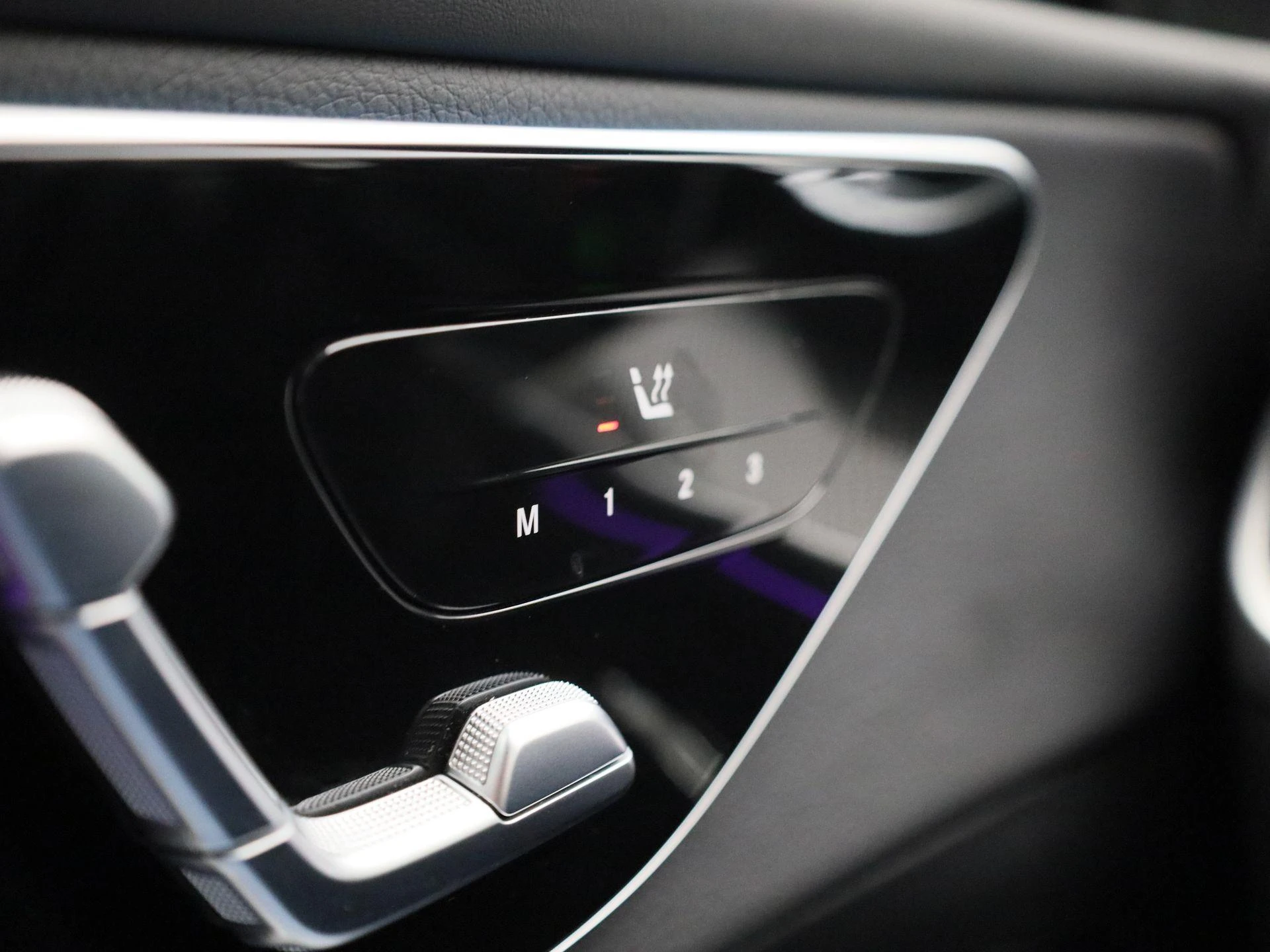 Mercedes-Benz-GLC-image-33