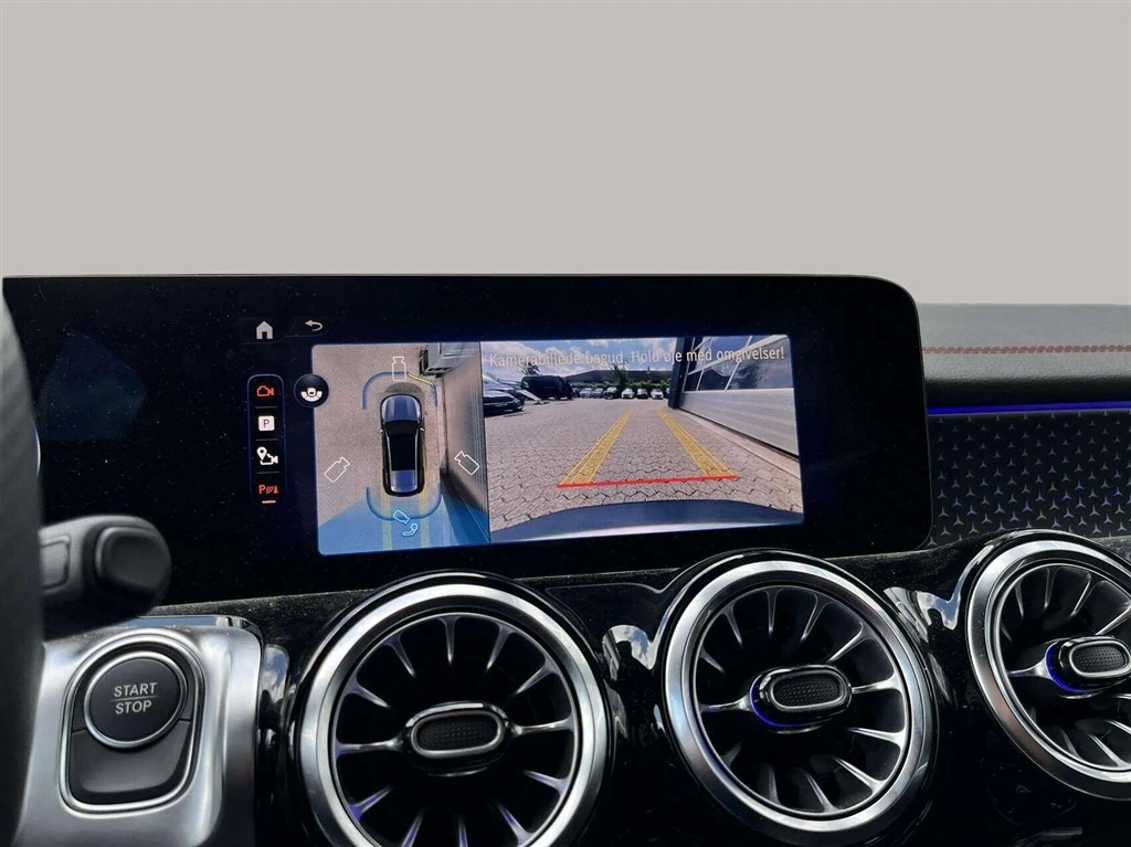 Mercedes-Benz-EQB-image-14
