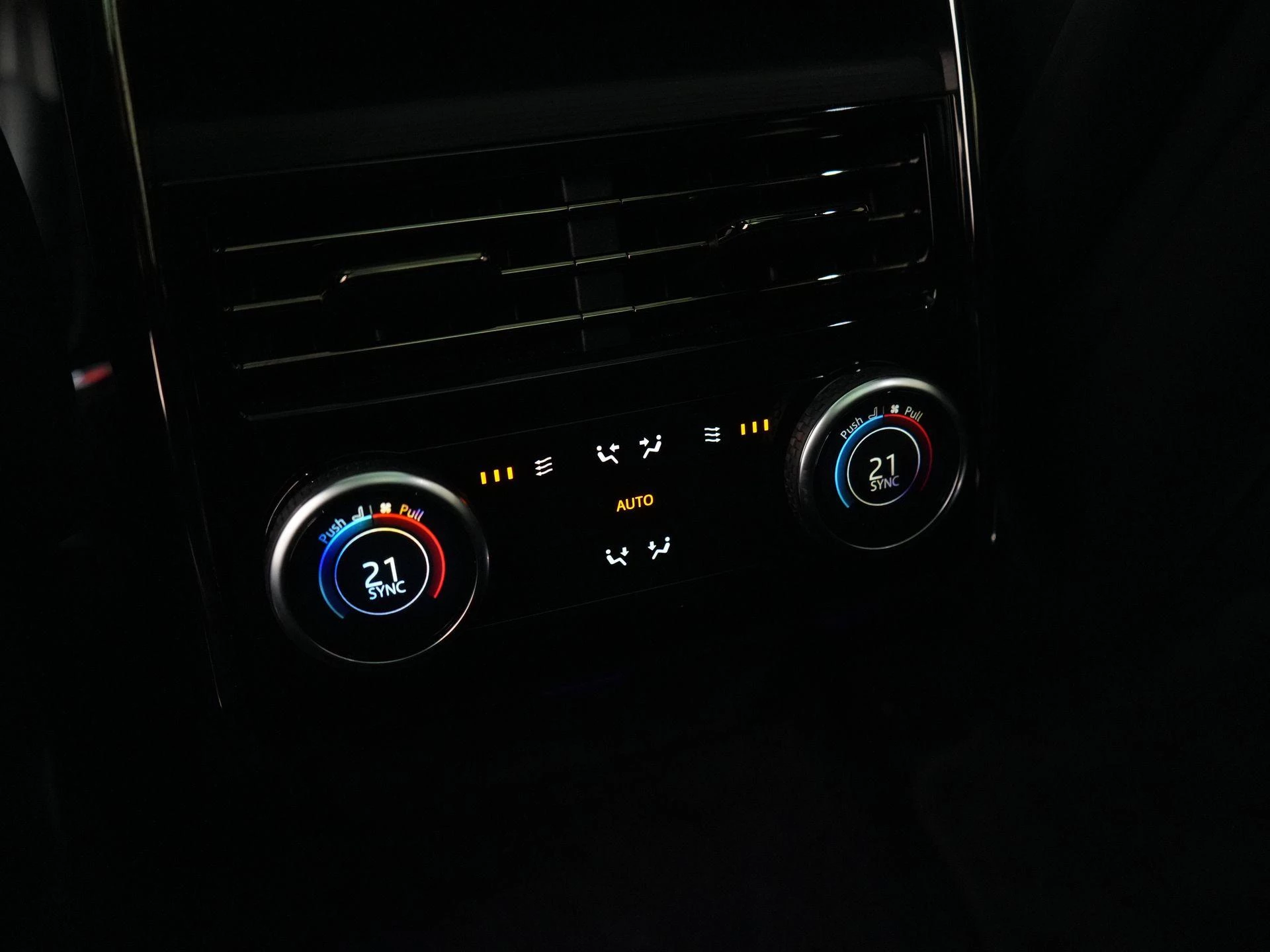 Land Rover-Range Rover Sport-image-45