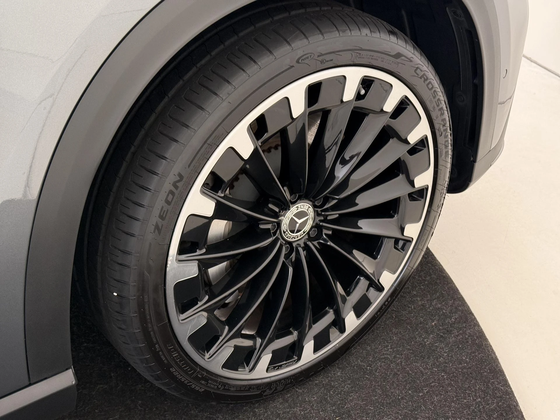 Mercedes-Benz-EQE-image-34