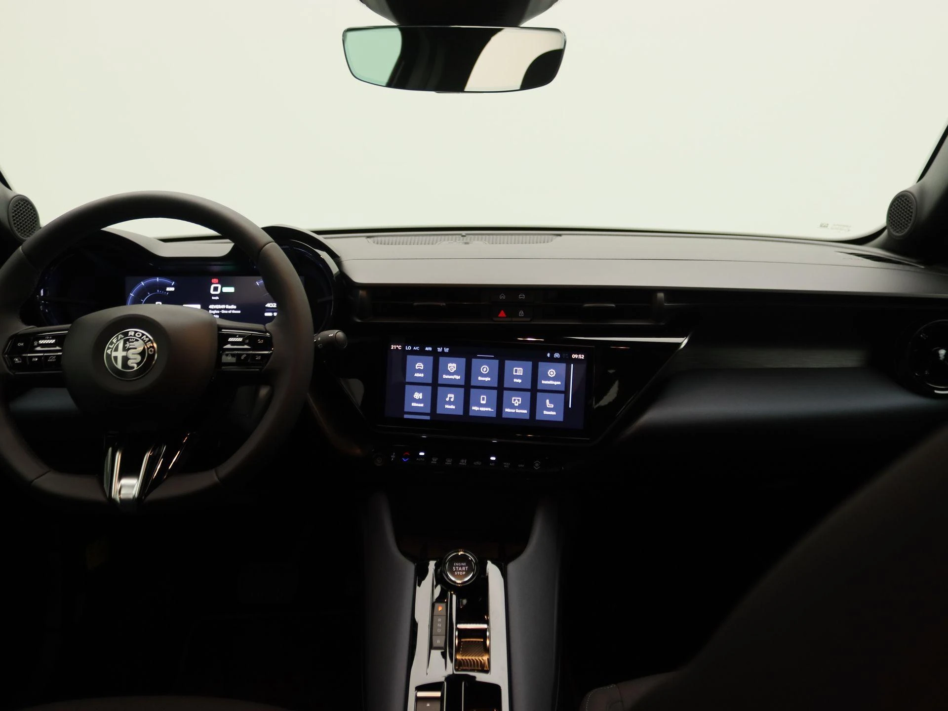 Alfa Romeo Junior Elettrica 54 kWh