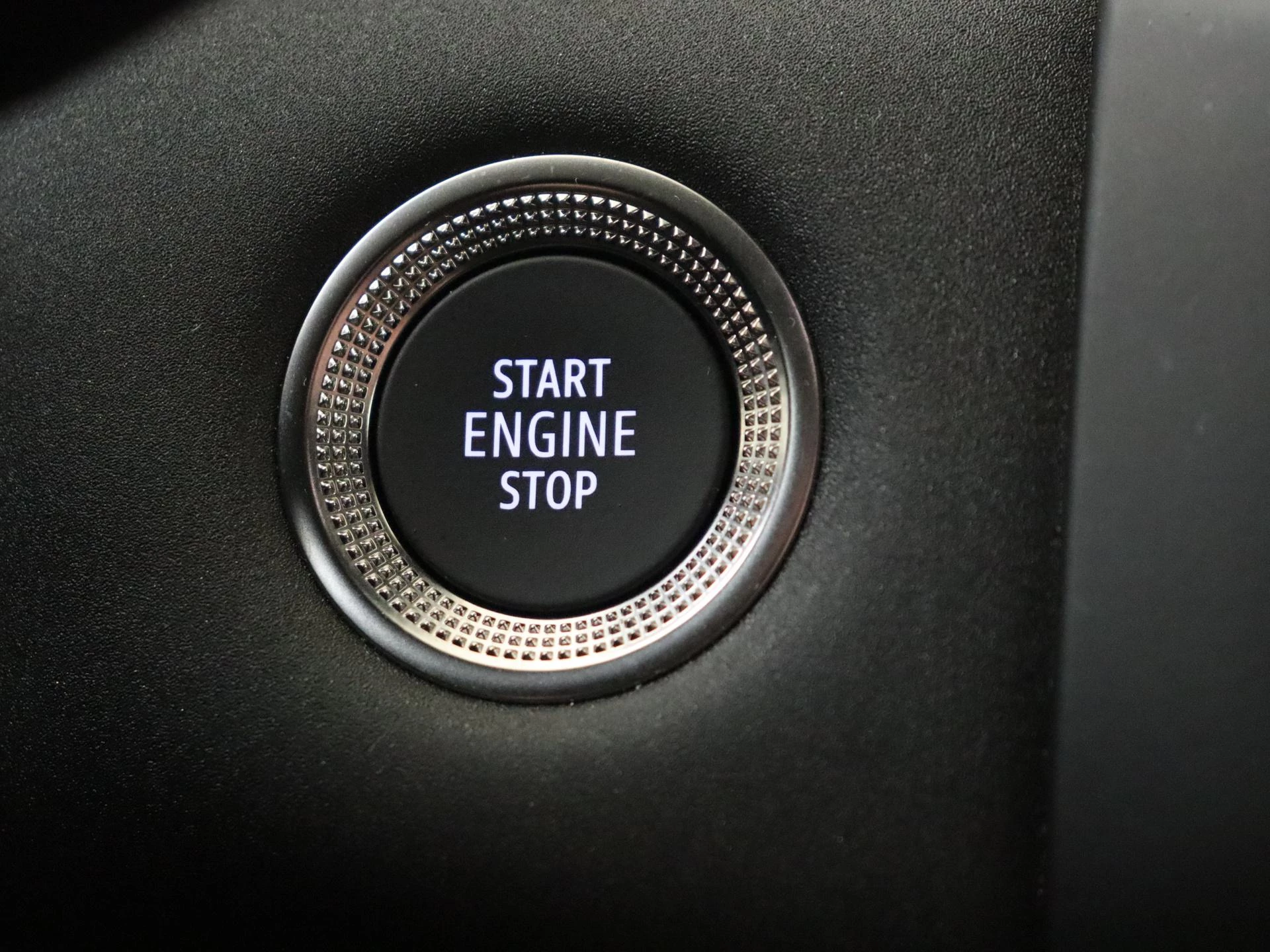 Renault-Captur-image-19