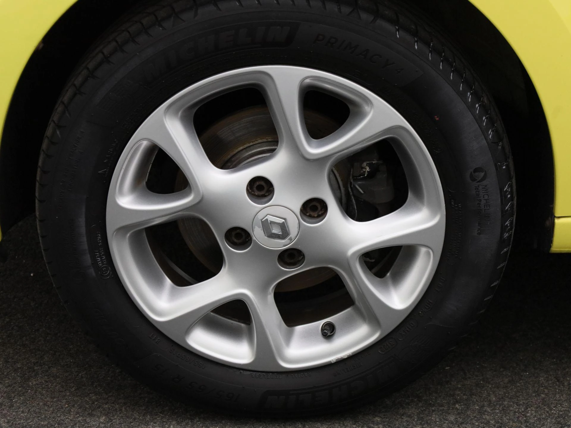 Renault-Twingo-image-12