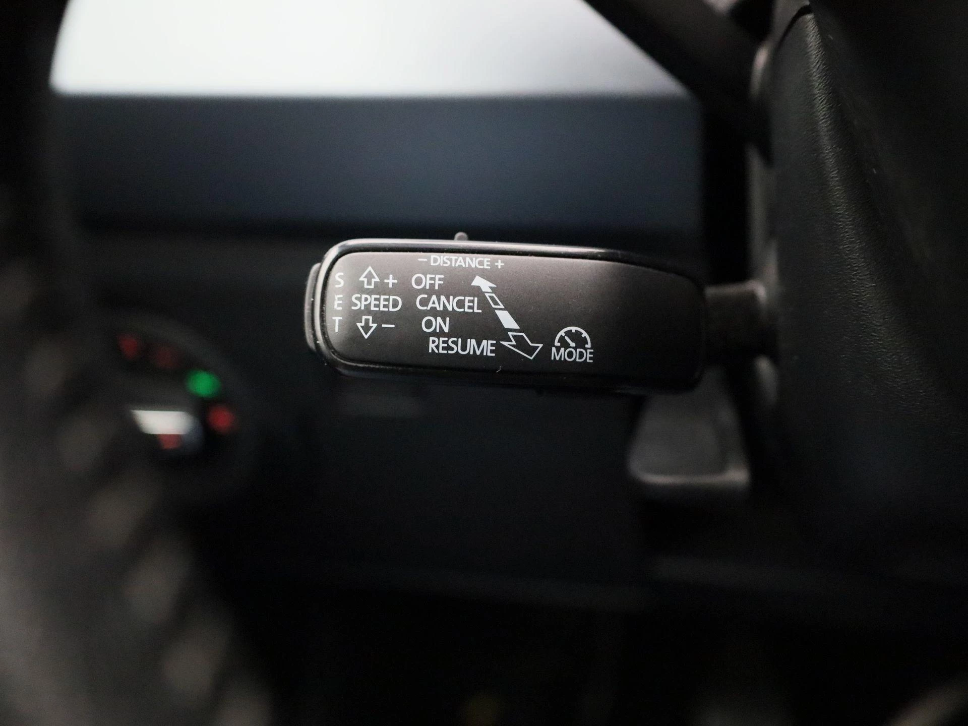 SEAT-Arona-image-18