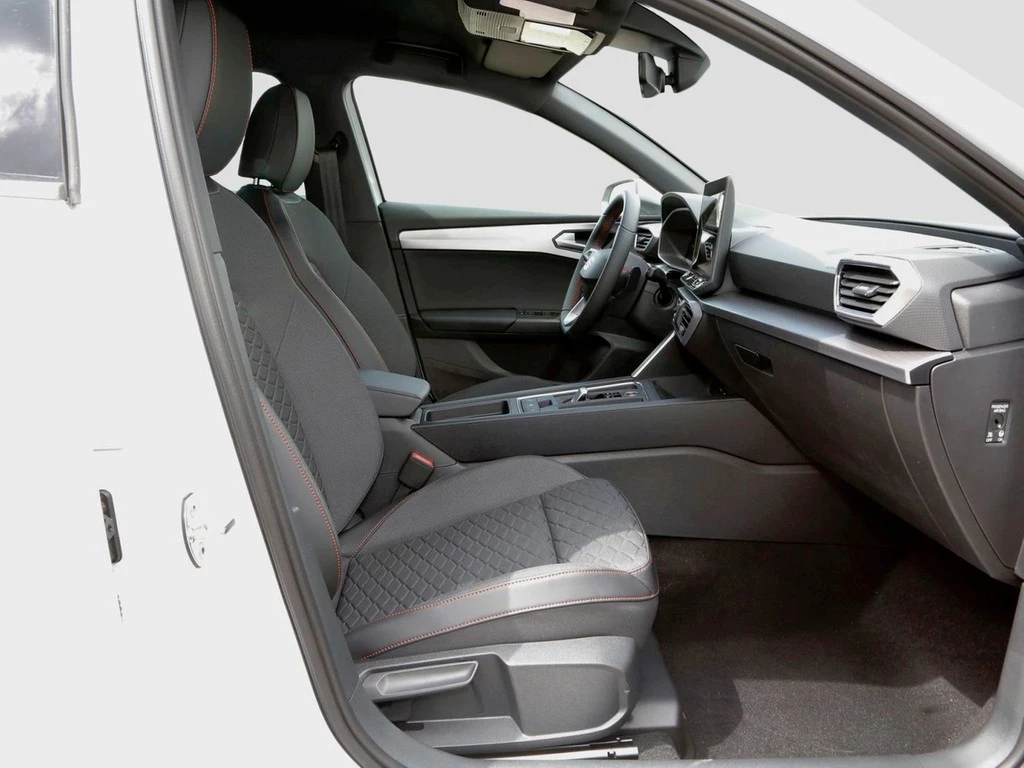 SEAT Leon FR 1.5 e TSI UPE 42.725 Business 18" Navi