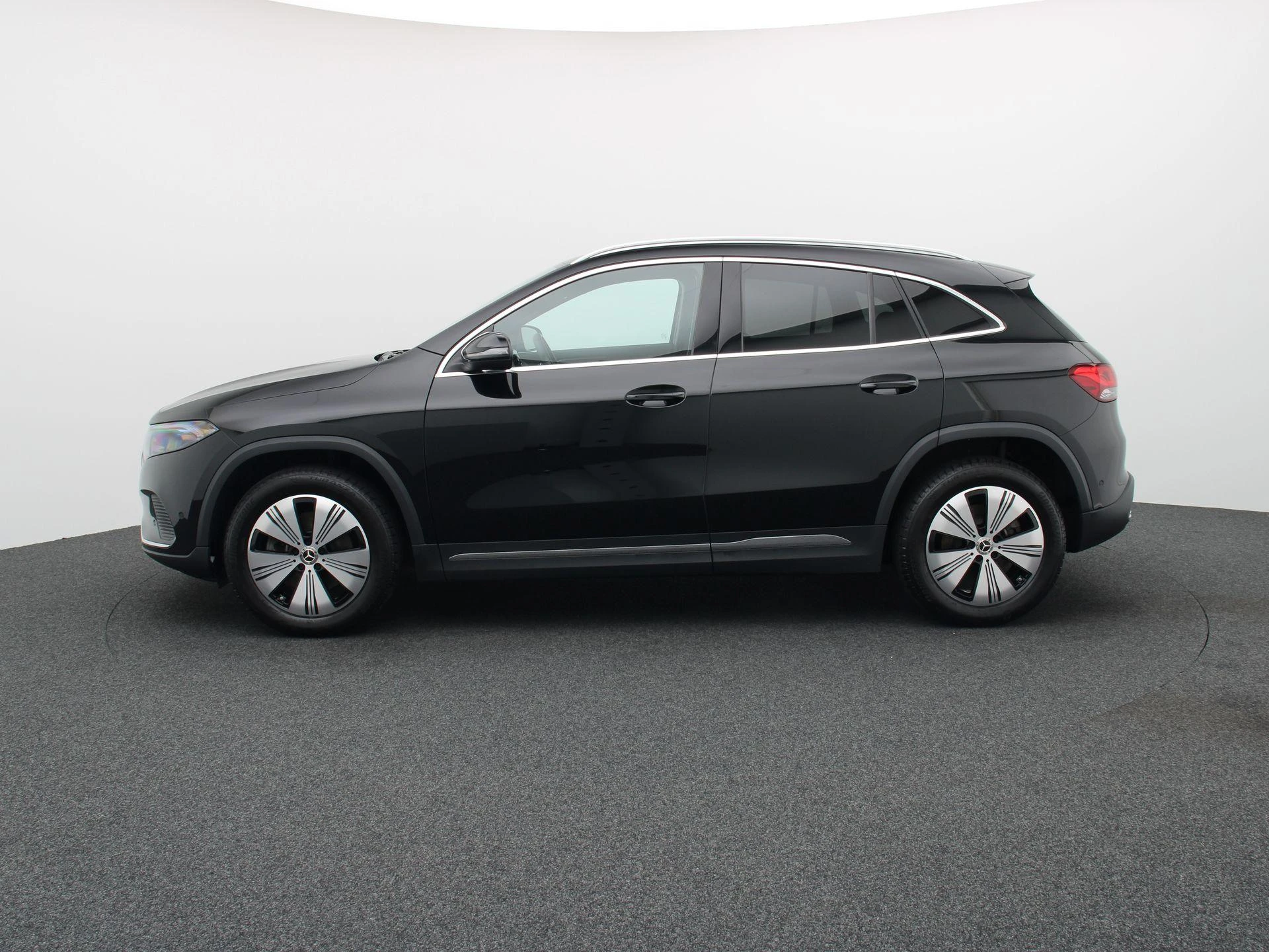 Mercedes-Benz EQA 250 Business Line