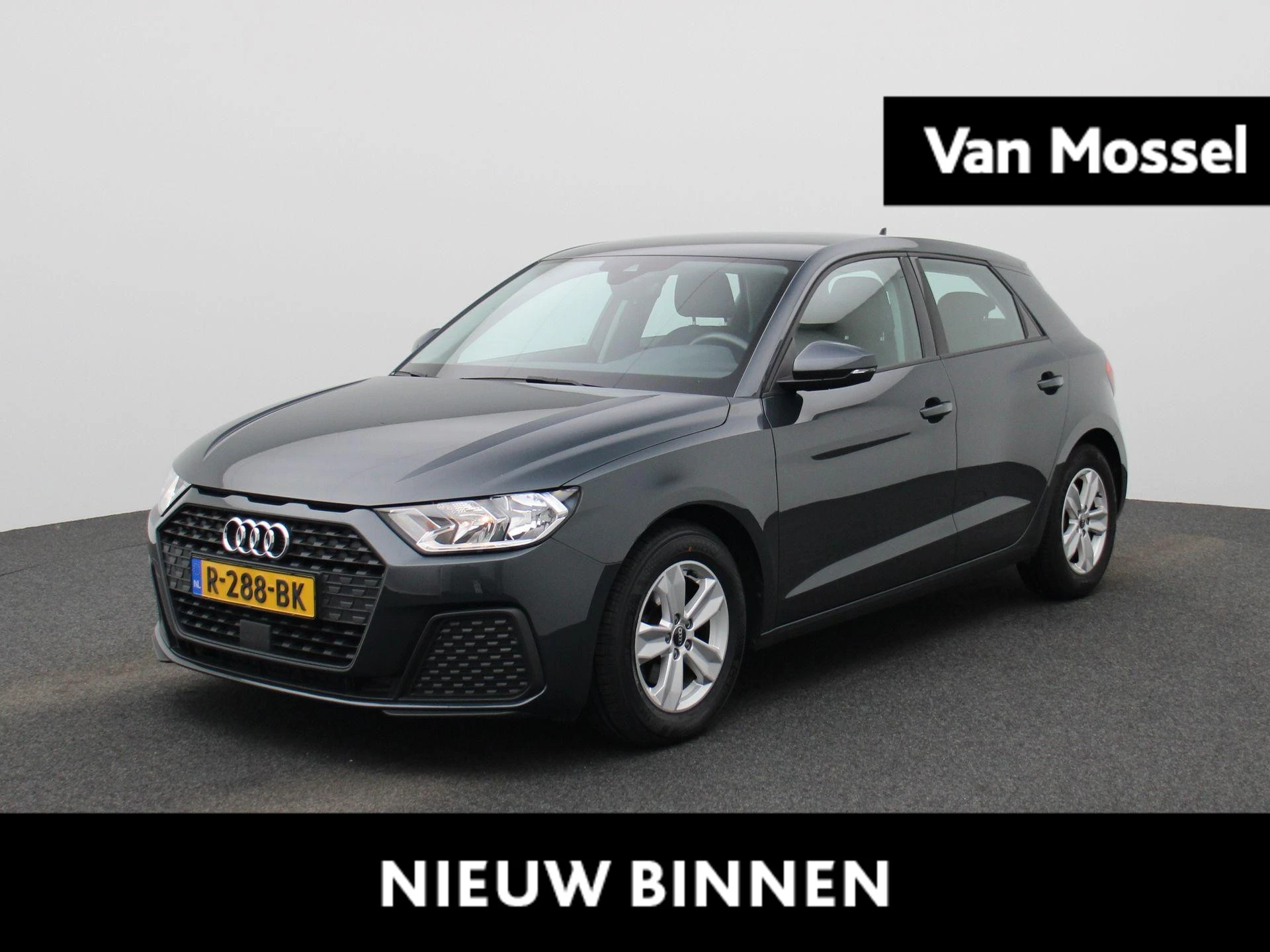 Audi-A1 Sportback-image-0