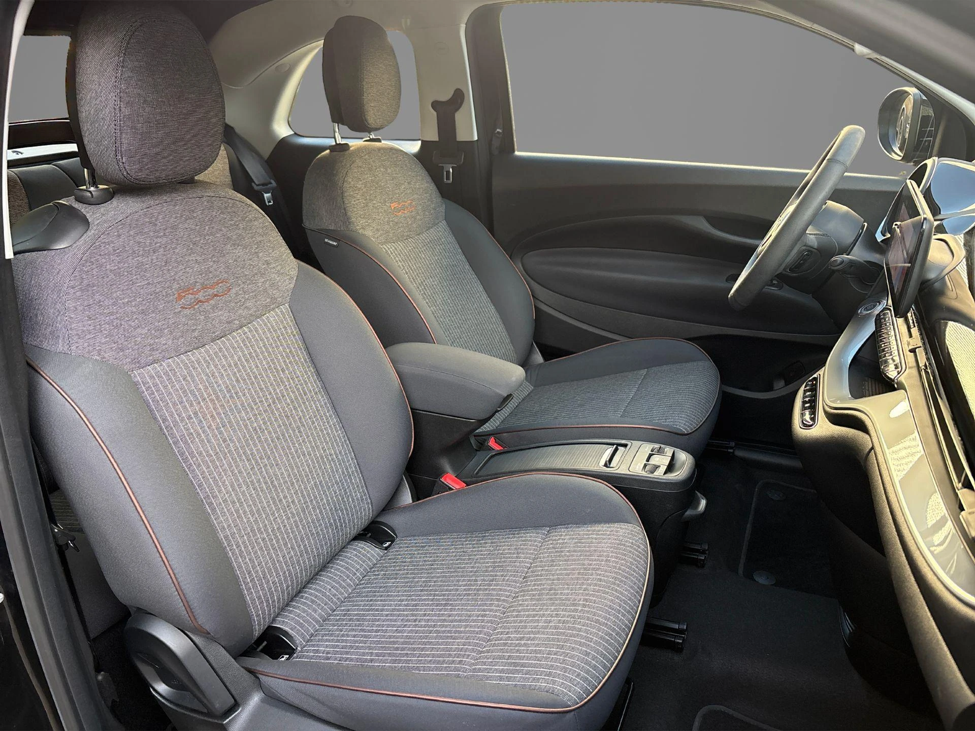 Fiat-500C-image-5