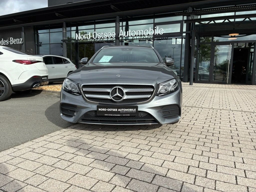 Mercedes-Benz-E-Klasse 200-image-18