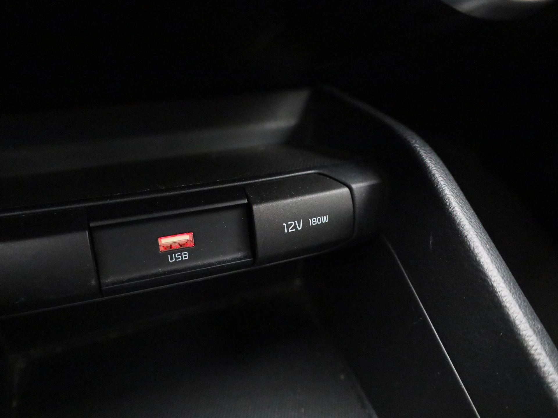 Kia-Stonic-image-22