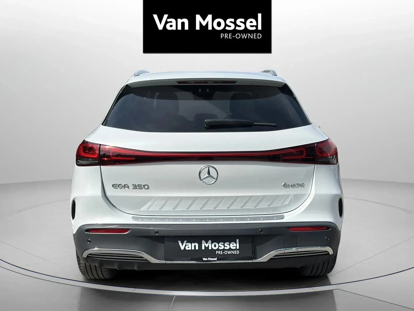 Mercedes-Benz-EQA-image-5