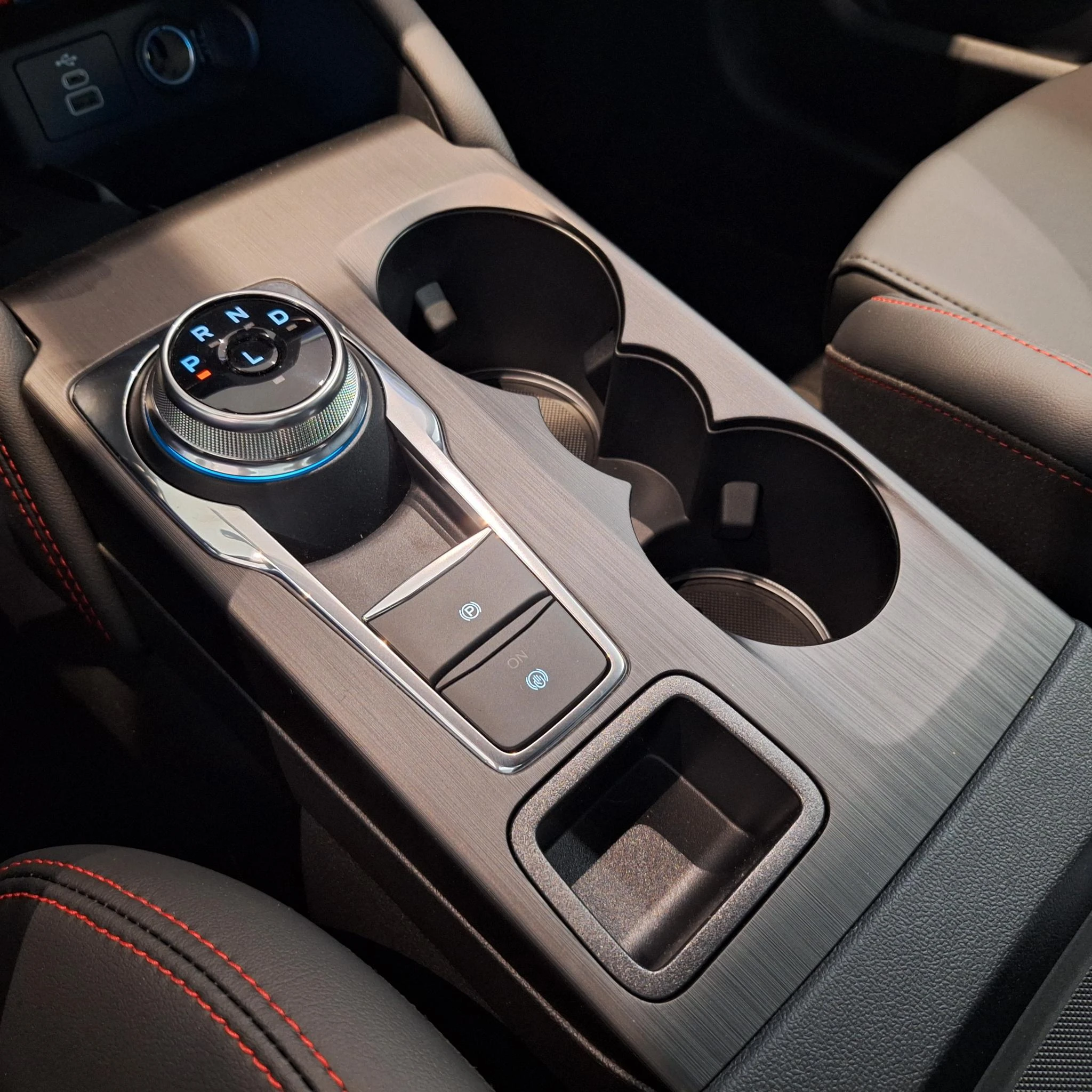 Ford-Kuga-image-33